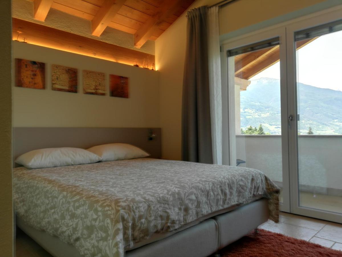 A&G Apartment Aosta - Elegante Casa 100 Mq Su Due Piani Con Wi-Fi-Giardino-Parcheggio Esterno foto