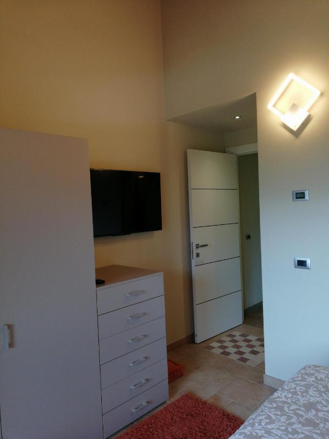 A&G Apartment Aosta - Elegante Casa 100 Mq Su Due Piani Con Wi-Fi-Giardino-Parcheggio Esterno foto